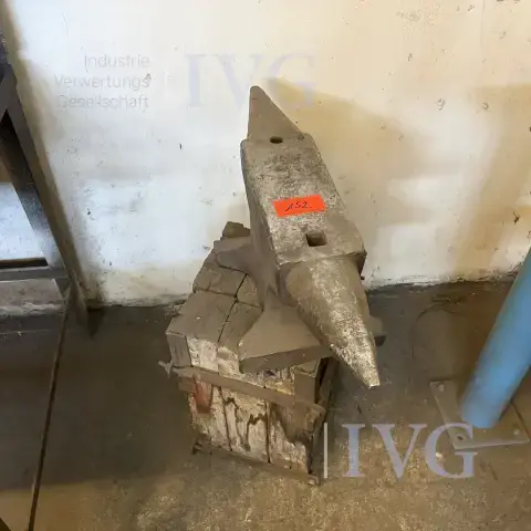 铁砧