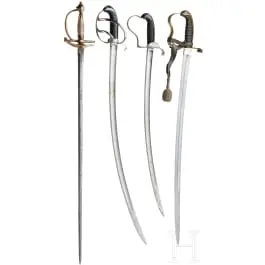 Quatre sabres ou épées