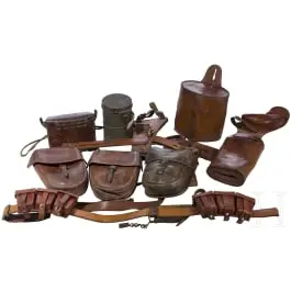 Collection d'articles en cuir, 1re moitié du 20e siècle