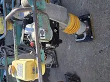 Placă vibrantă