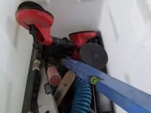صندوق تكديس مع محتويات