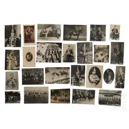 Fotos von preußischen Husaren mit Pelzmützen