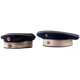Deux calots pour hommes du rang du Königs-Ulanen-Regiment (1. Hannoversches) Nr. 13