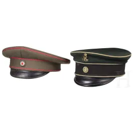 Due berretti con visiera per funzionari sassoni circa 1900