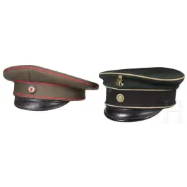 Due berretti con visiera per funzionari sassoni circa 1900