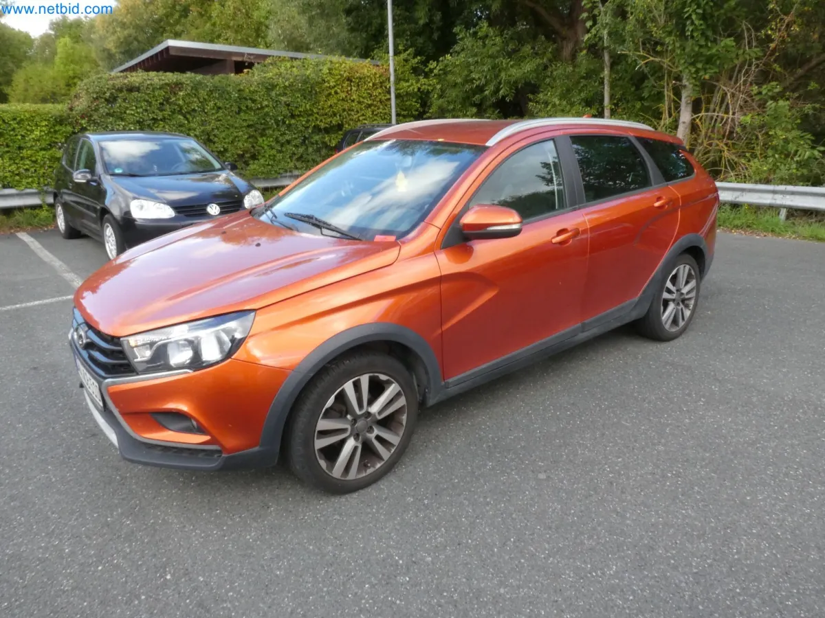 سيارة Lada VESTA Cross Luxus SW 1.6L