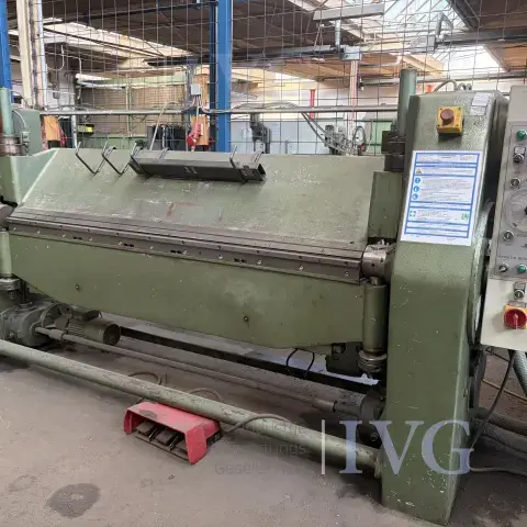 Plegadora oscilante KRAMER AMaut III 2000
