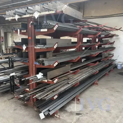 Dobbelt sidet utliggerreol