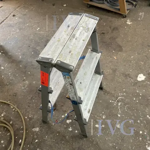 Scară din aluminiu ZARGES 44203