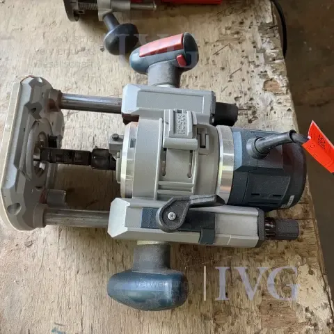 Üst freze BOSCH GOF 1600 CE