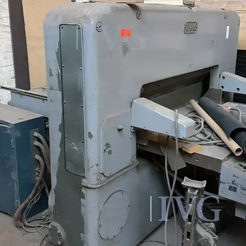 Máquina cortadora de papel