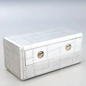 Sohvapöytä / lipasto, alumiinia, 'Aviator Design'.