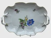 Stor offerskål med håndtak "Meissen" blomstermalt, 32,5x24 cm