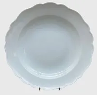 大碗 "Meissen" 白瓷，高5厘米，直径26厘米，一等品