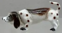 Porselenhund, malt, H-5 cm, L-10 cm
