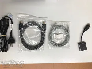 IT 配件，包括：