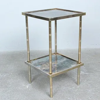 Hollywood Regency stil '' Bamboo '' firkantet sidebord.