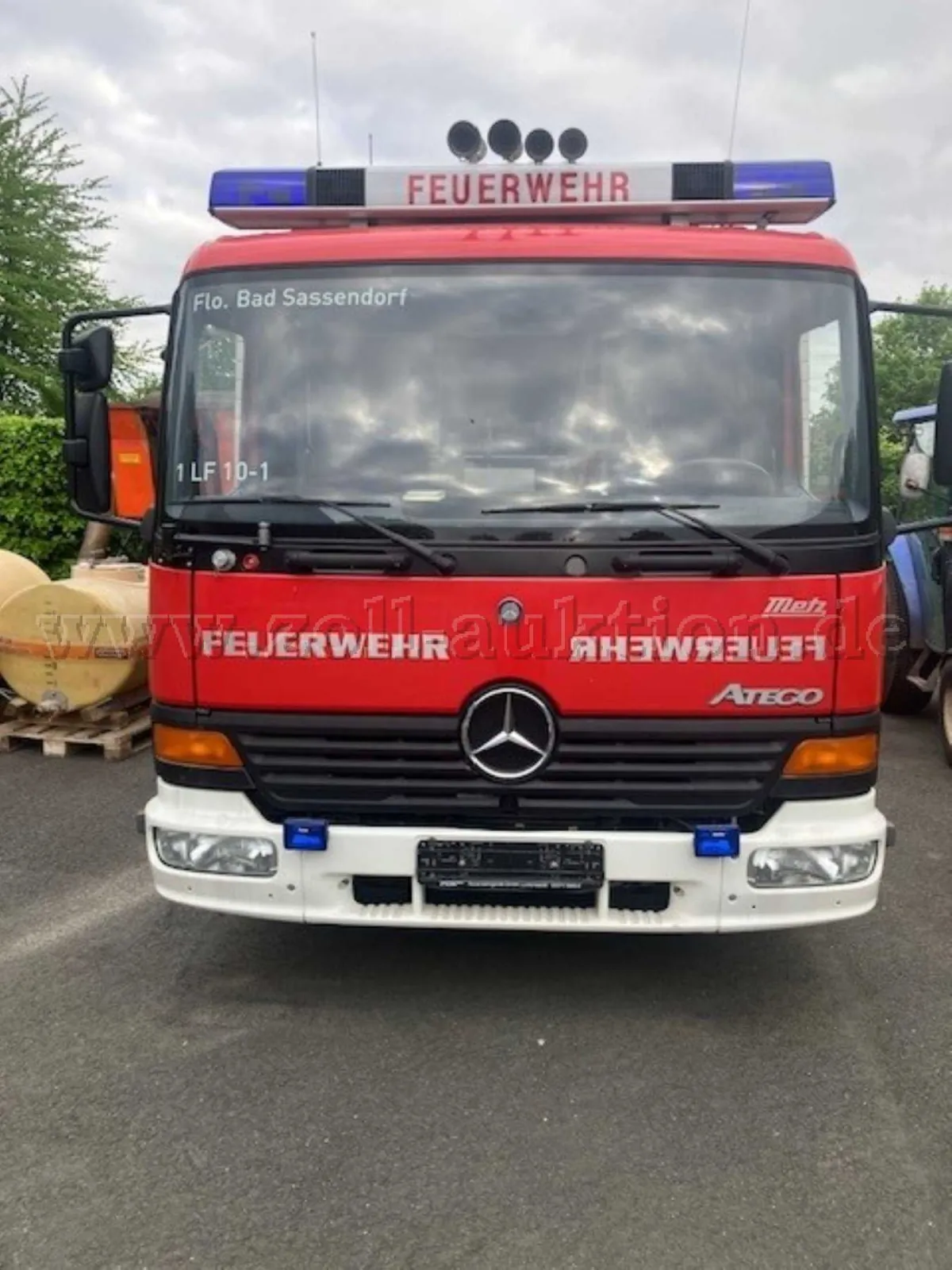 1 辆 Mercedes Atego 815 LF 8/16 消防车
