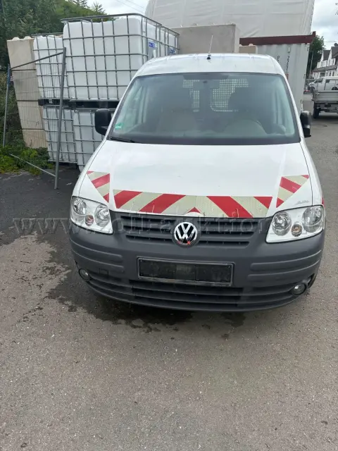 1 VW Caddy *معطلة*