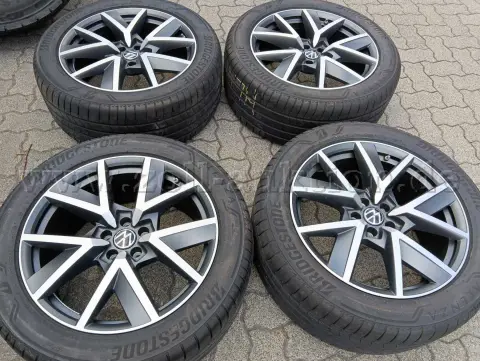 4 db eredeti VW "Braga" felni nyári gumikkal, méret 285/45 R20 108W
