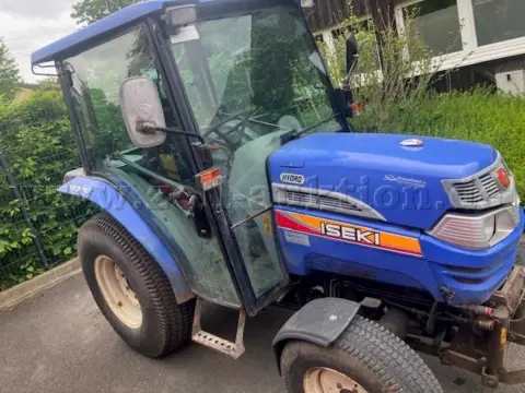 1 Iseki TG 5390 AHLK