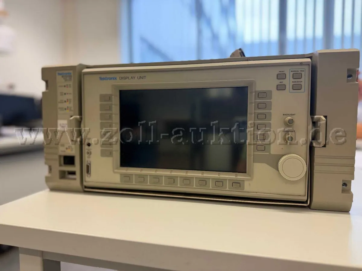 1 Tektronix RTD 720 digitaliser, uafprøvet
