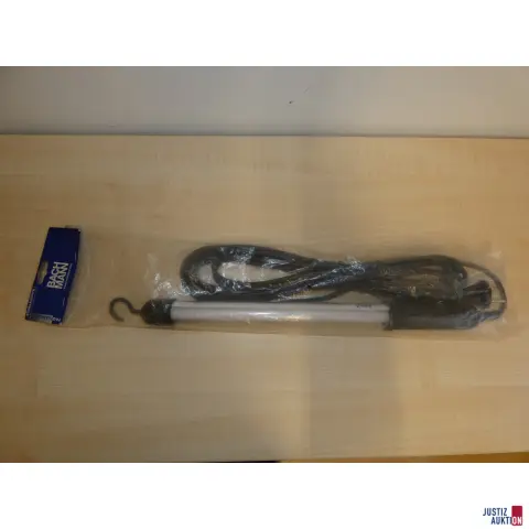 مصباح إسطبل Bachmann واحد