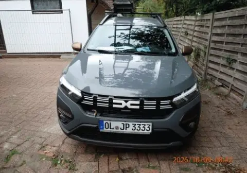 1 Dacia Jogger، طراز DC، أول تسجيل: 09.12.2025، لوحة OL-JP 3333، 8.864 كم، 67 كيلوواط، 999 سم³، بنزين/غاز مسال، ستيشن
