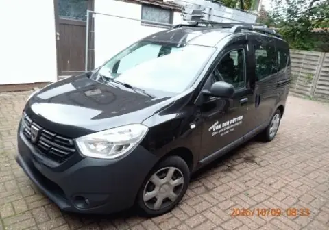 1 Dacia Dokker، أول تسجيل: 11.10.2019، لوحة: OL-JV 72، ستيشن واغن، فحص فني حتى 10/26، بنزين، 167,450 كم، 1598 سم³، 75 كيلوواط، رقم الهيكل:…