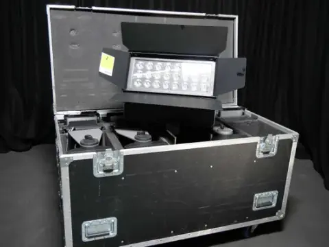 SGM P6 LED dış mekan projektörler, 4'lü set halinde çantada