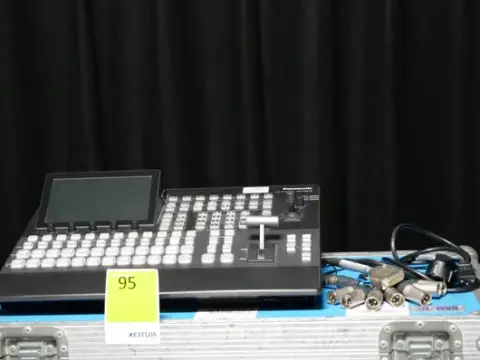 Panasonic AV-HS 410E HD/SD görüntü mikseri
