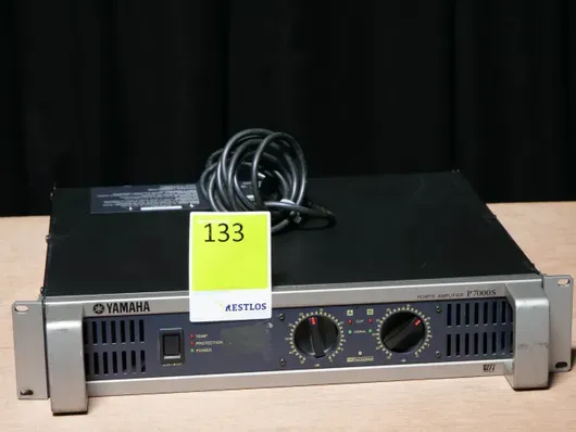 Yamaha P7000S 模拟功率放大器
