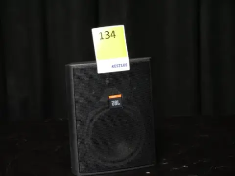 JBL Control 25 hoparlörler