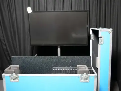 NEC P463 PCAP display touch HD 46"
