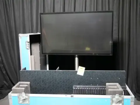 NEC P463 PCAP HD display touch 46"