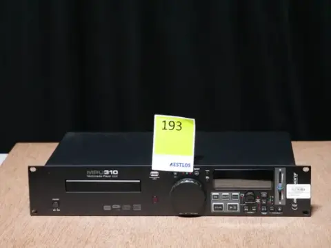MPU310 multimedya oynatıcı ünitesi / MP3/USB/CD çalar