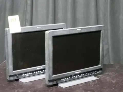 2'li set 17" Panasonic BT-LH1710E önizleme monitörü
