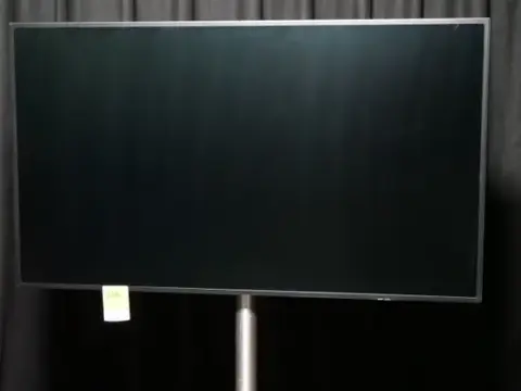 Display NEC MultySync V554 55" HD con modulo Raspberry Pi3