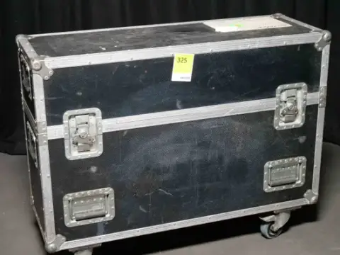 2x 8-Lite Blinder case içinde