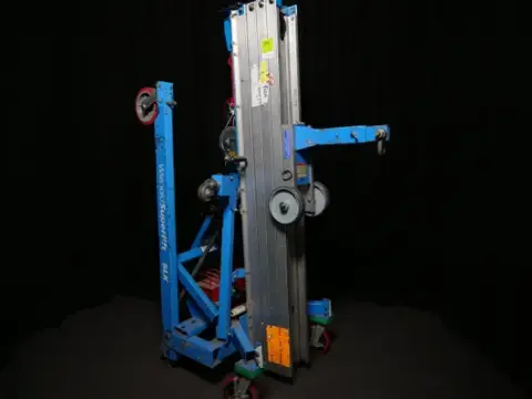 WienoldSuperlift SLK20, elevator de materiale până la 300 kg cu furcă și braț cu săgeată