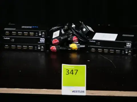 5 adet Purelink PT-SP-HD14-HDR 4K HDMI dağıtıcı 1>4