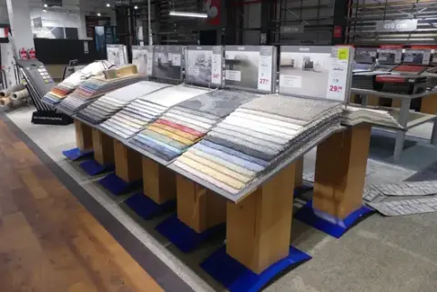 Expositor de muestras de alfombras