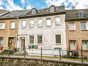 Edificio de viviendas en ubicación céntrica – Waldenburg
