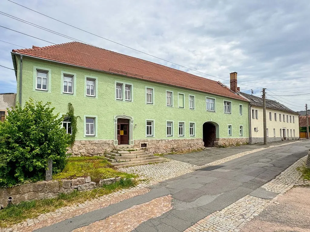 大部分已出租的公寓楼 – Lengenfeld