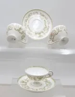 3只摩卡杯配2只茶碟，出自法国著名Charles Ahrenfeldt Limoges瓷厂