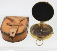 大型个性化复古风格黄铜袖珍指南针，Roorkee Instruments (India) 的航海复刻品