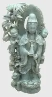 Kinesisk jadeudskæring, gudinden bodhisattva Guanyin, flankeret af børn (barmhjertighedens gudinde), H 25 cm