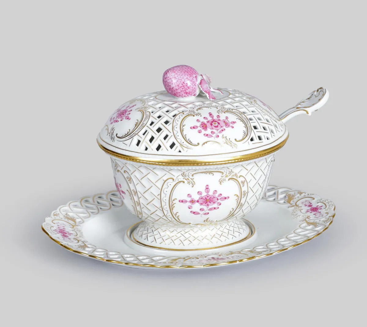 Aardbeienschaal, Meissen (1e keus), Indisch purper