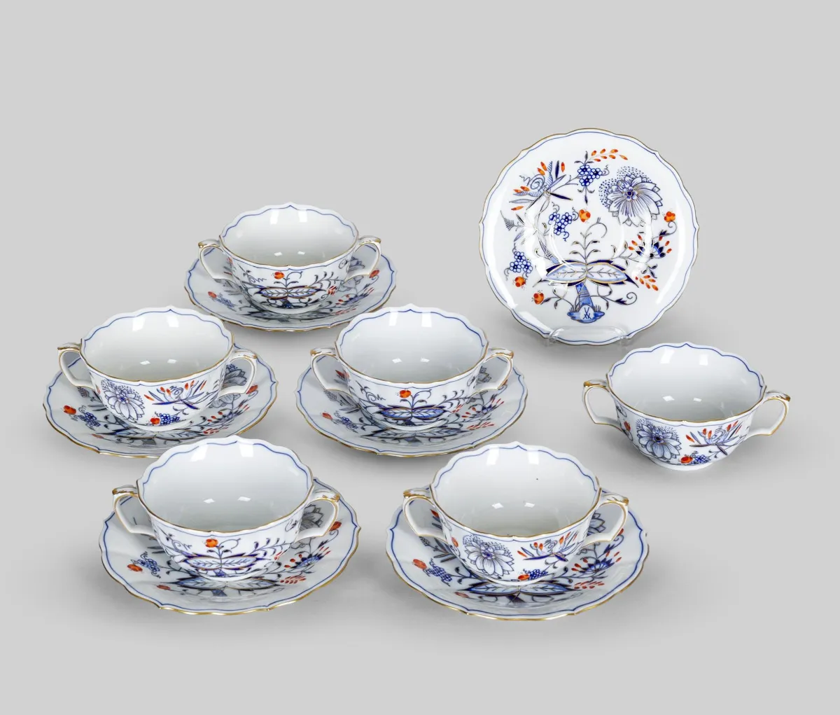 Meissen, décor Oignon, décor corail et or