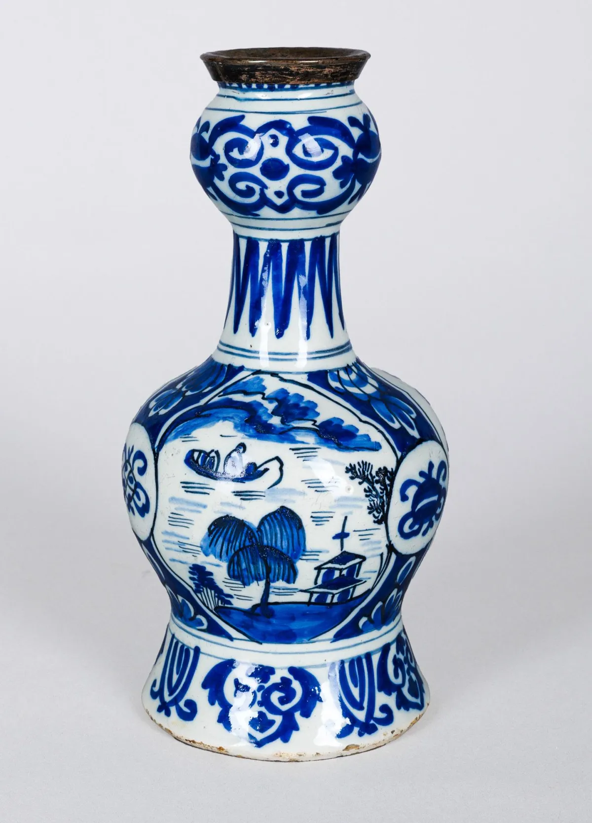 花瓶,19世纪,彩陶,蓝色中国风装饰,高 = 22 厘米,银质修复(41925-12)
